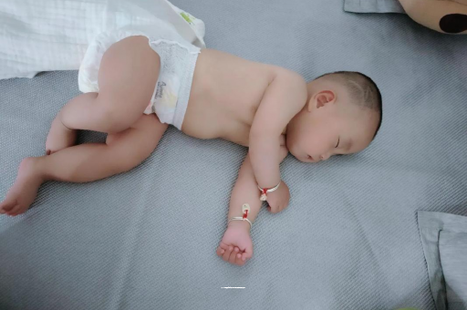 兴安盟宝宝口水多怎么回事
